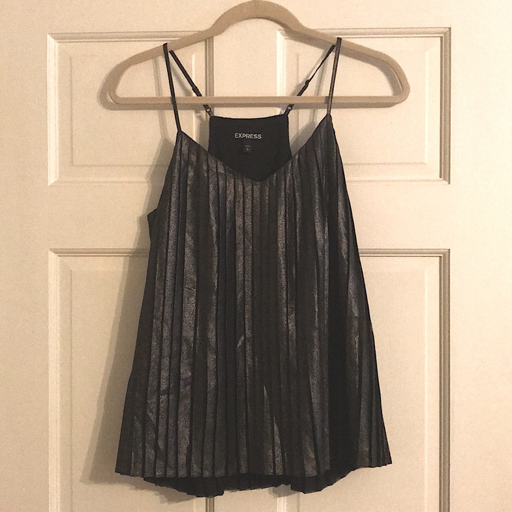 Dark-grey pleated top